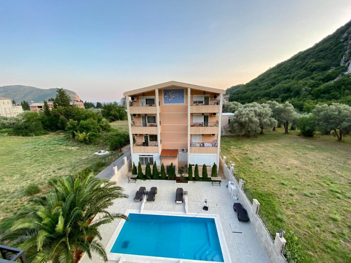 Villa Dolphin Apartments Petrovac Exterior photo