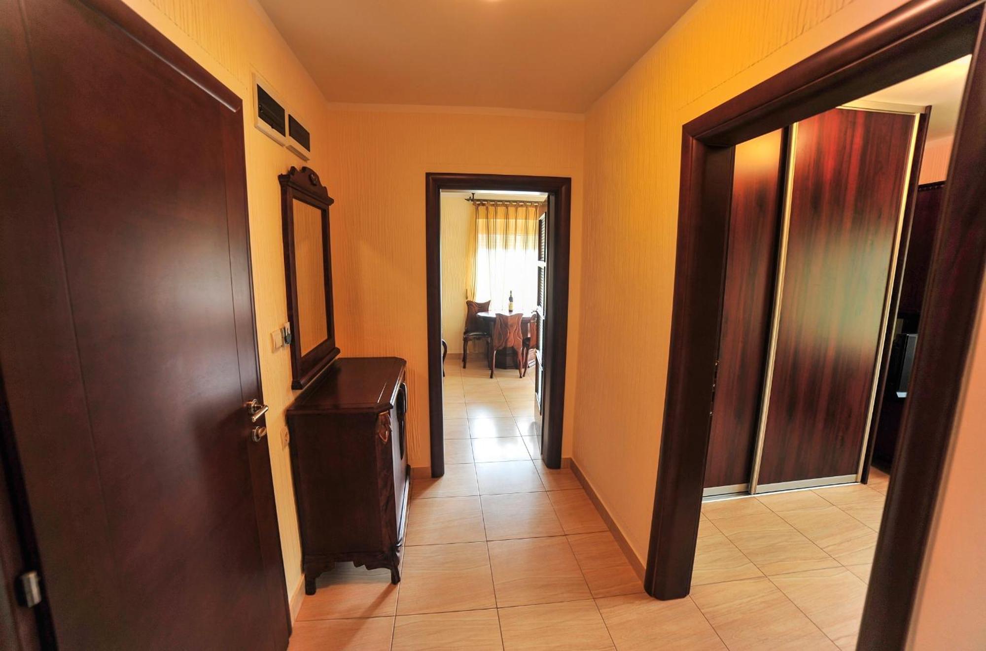 Villa Dolphin Apartments Petrovac Room photo